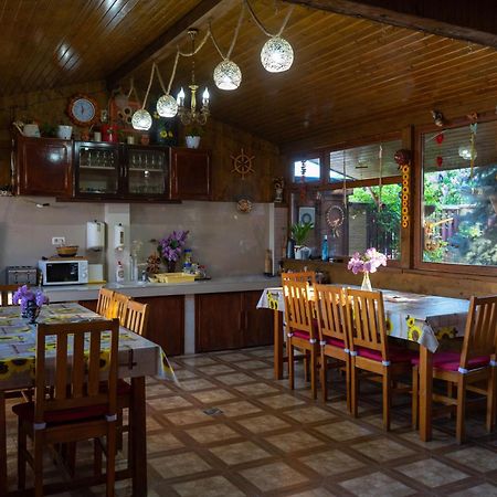ホテル Casa Karol ヴァマ・ヴェケ エクステリア 写真